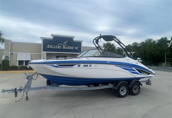 2018 Yamaha AR210  Boat